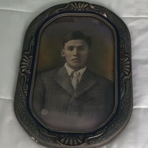 Vintage wood frame with Portrait - Rare Find